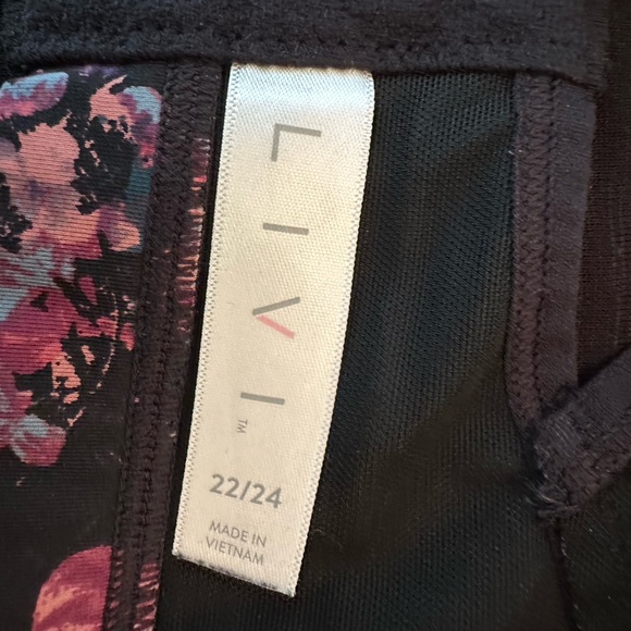 LANE BRYANT / LIVI ACTIVE - Black Floral Print Racer Back Style Sports Bra 22/24 - Picture 8 of 9